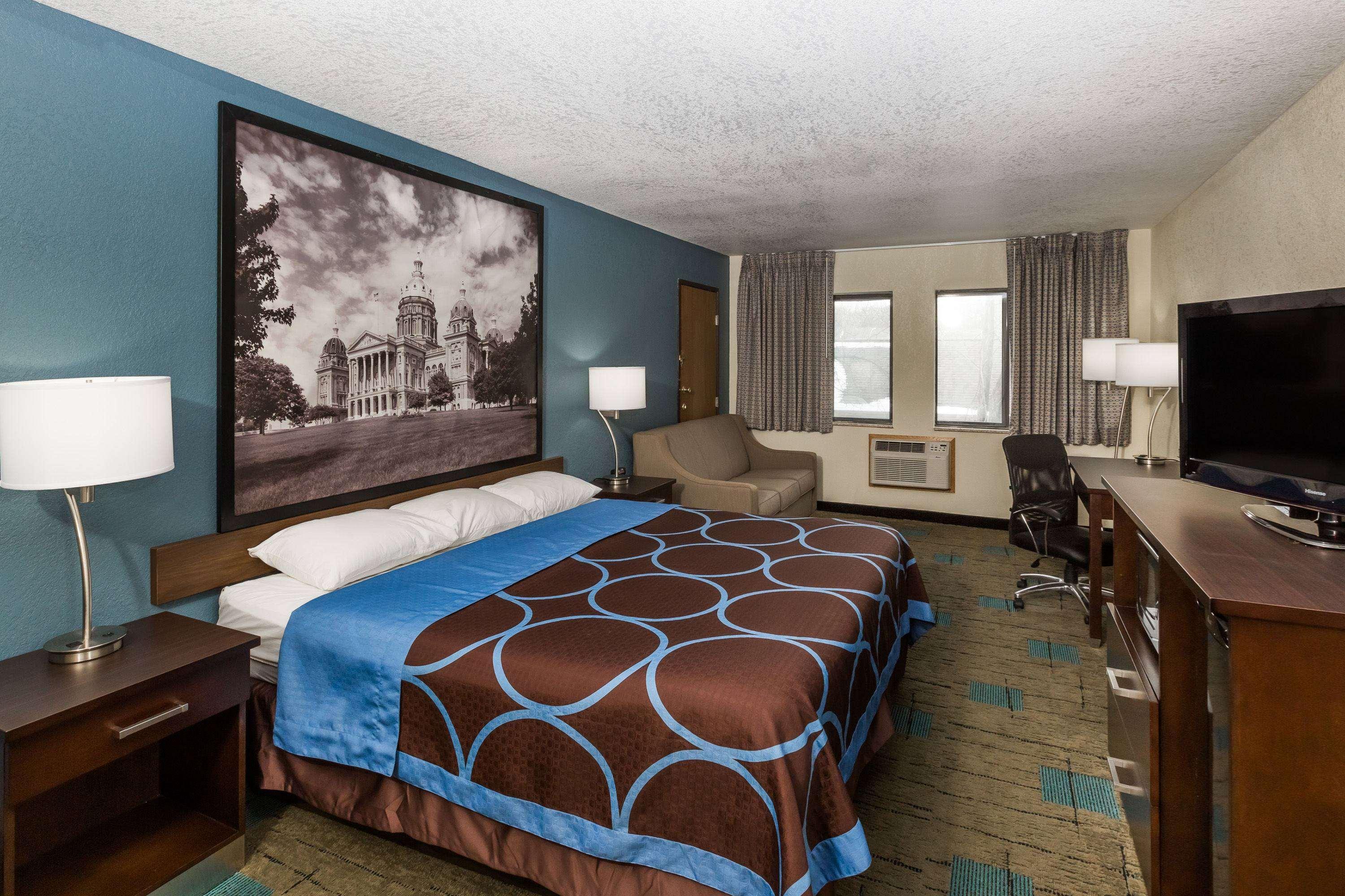 ซูเปอร์ 8 บาย วินด์แฮม เออร์บันเดล/เดอมอยน์ แอเรีย Motel Urbandale ภายนอก รูปภาพ