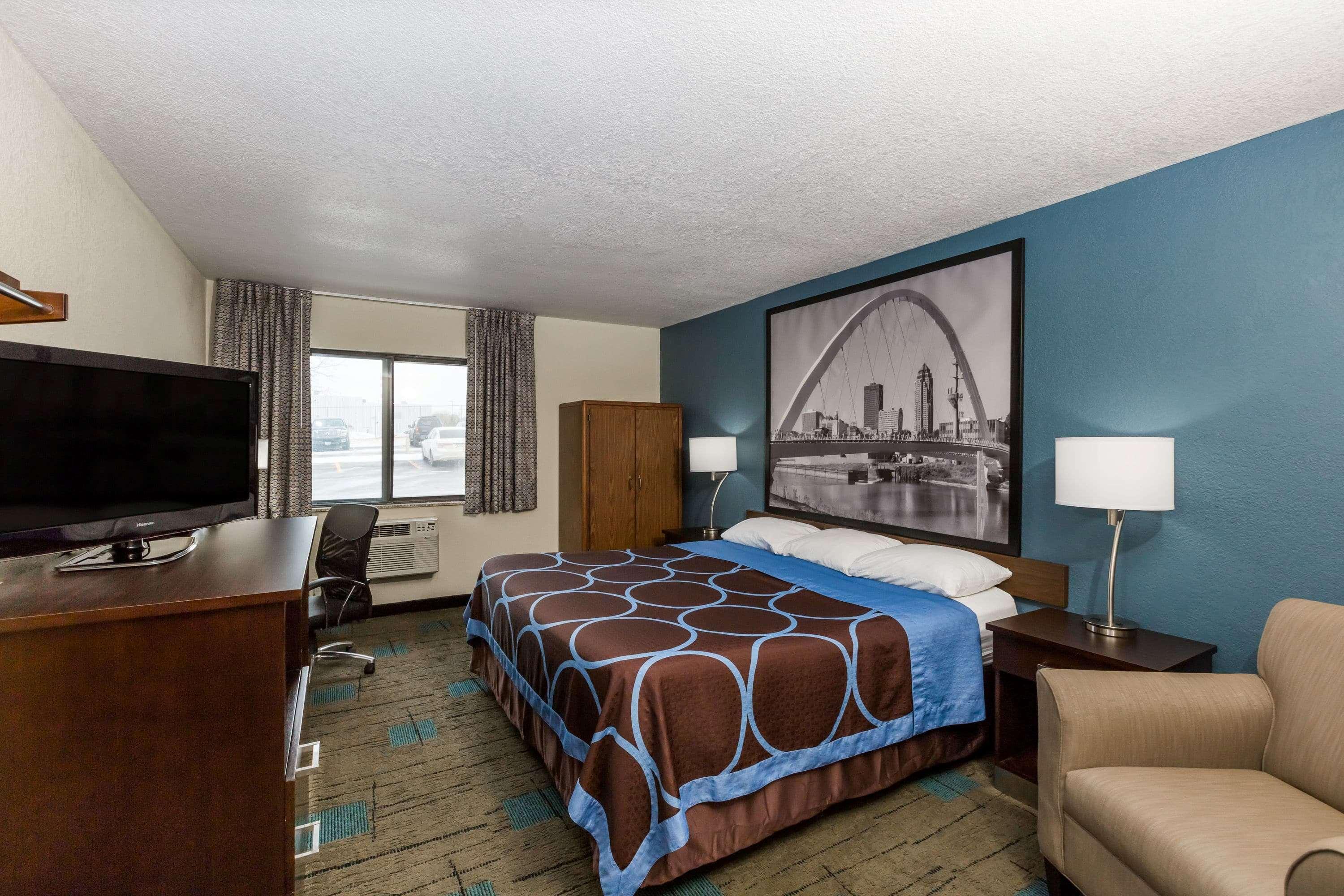ซูเปอร์ 8 บาย วินด์แฮม เออร์บันเดล/เดอมอยน์ แอเรีย Motel Urbandale ภายนอก รูปภาพ