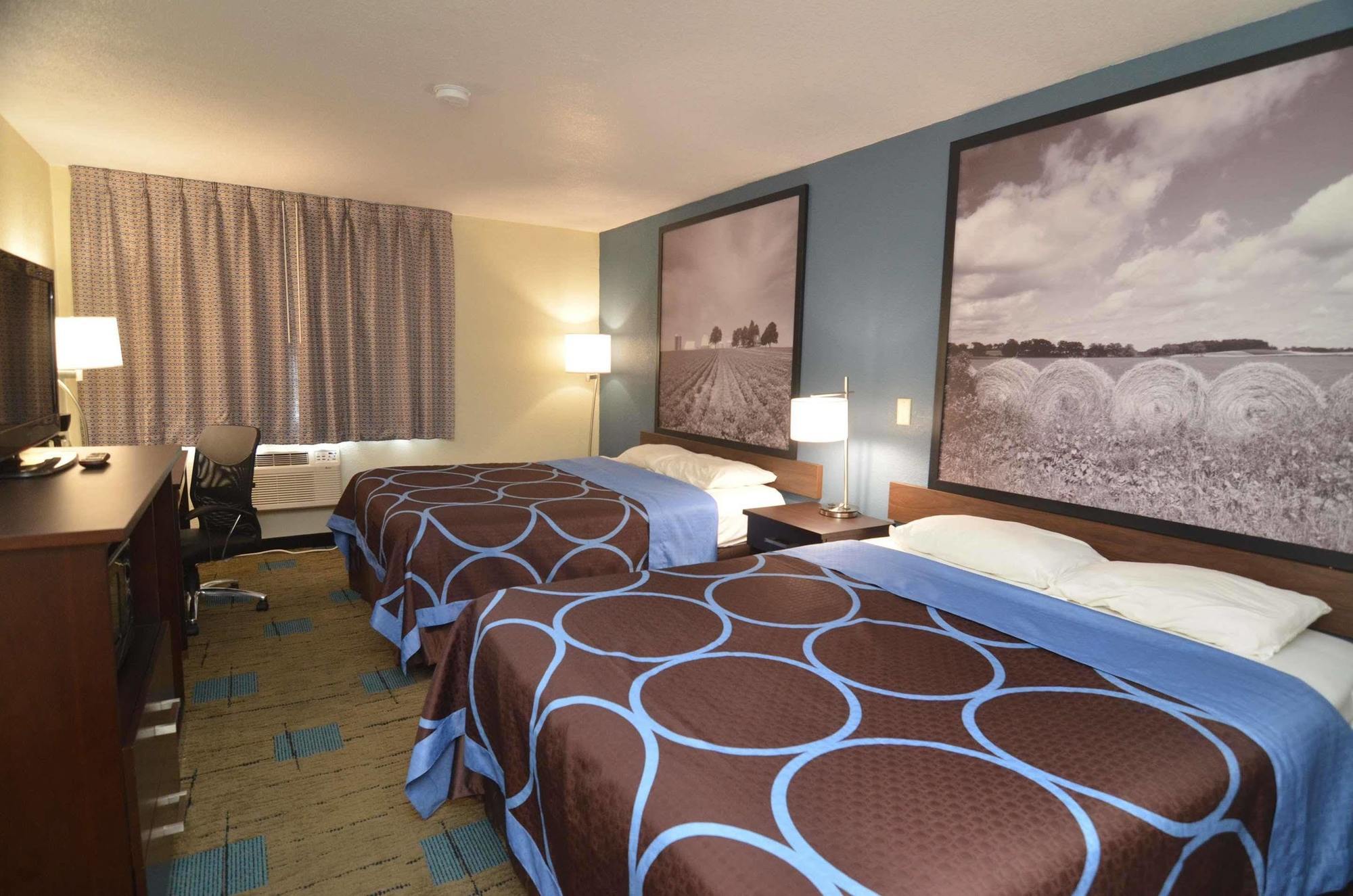 ซูเปอร์ 8 บาย วินด์แฮม เออร์บันเดล/เดอมอยน์ แอเรีย Motel Urbandale ภายนอก รูปภาพ